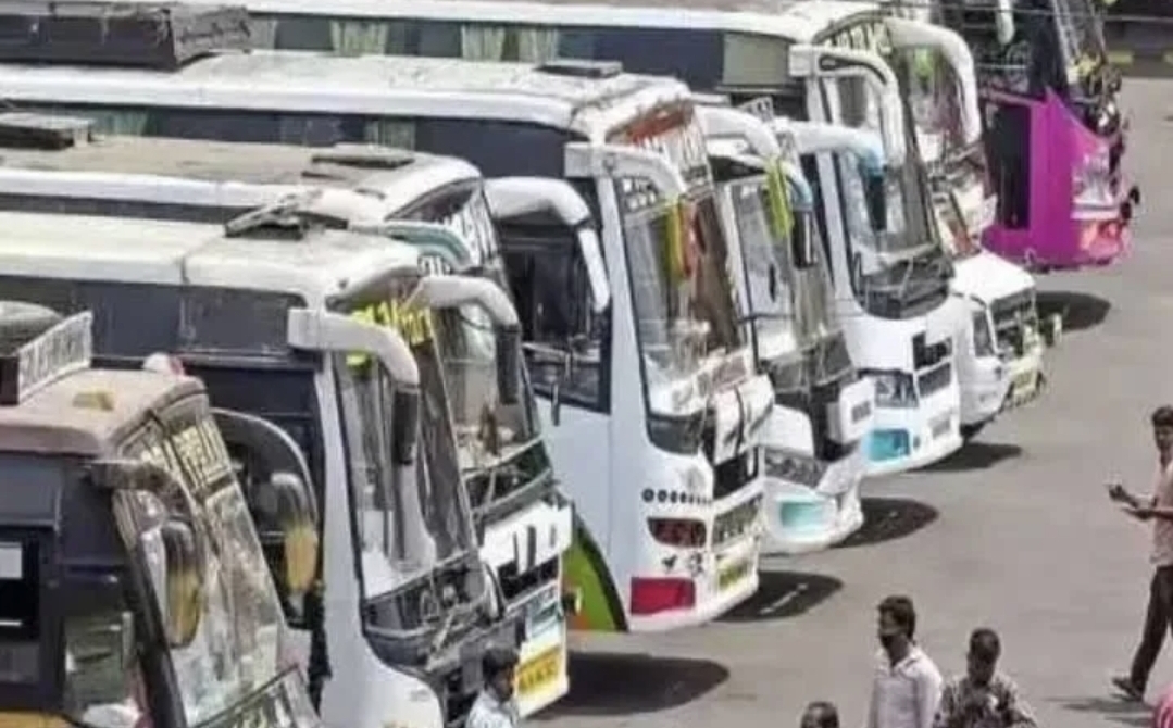 பண்டிகை கால ‘பிக்பாக்கெட்’…. ரூ.1,800 டிக்கெட் இப்போ ரூ.4,500…. விடுமுறைக்கு ஊருக்குச் செல்ல முடியாமல் தவிக்கும் பயணிகள்….!!