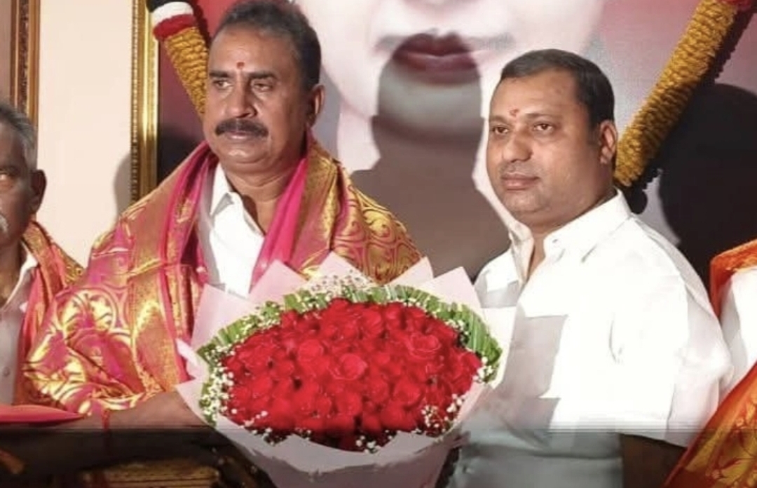 “எதிர்பாராத திருப்பம்” இணைந்த டாப் கூட்டணி…. அதிமுகவில் மீண்டும் சந்திரசேகர்….!!