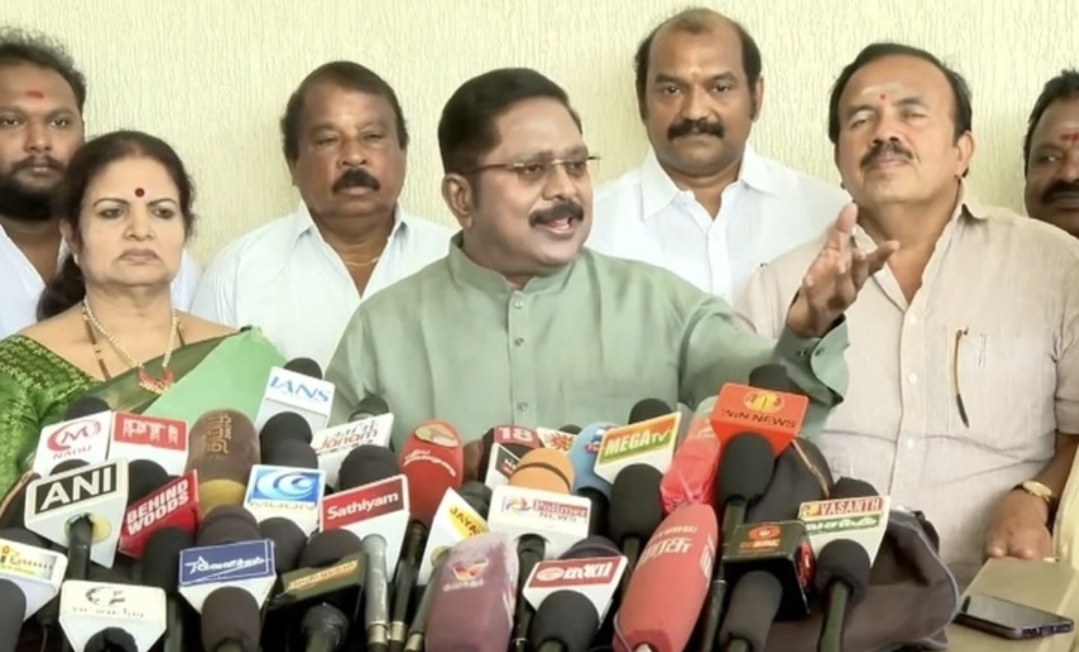 பாஜக-வுக்கு NO…. ‘எவ்ளோ பிரஷர் கொடுத்தாலும் சரி…. இனி ஒன்னா சேர முடியாது’ – டிடிவி தினகரன் அதிரடி பேட்டி….!!