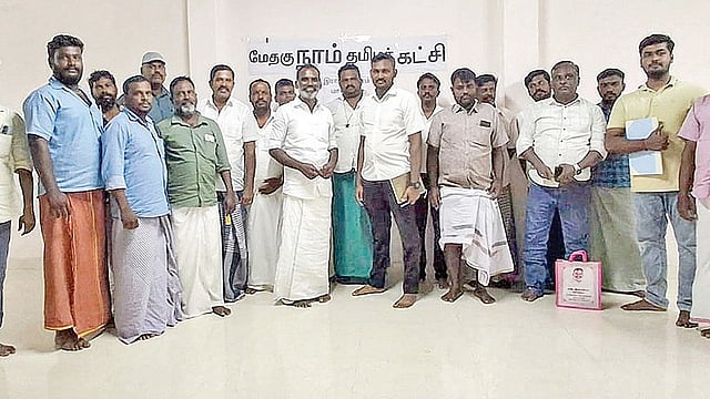 BREAKING: “வெறும் பேச்சால் ஆட்சியைப் பிடிக்க முடியாது” புதிய கட்சி தொடங்கிய நாதக நிர்வாகிகள்….!!