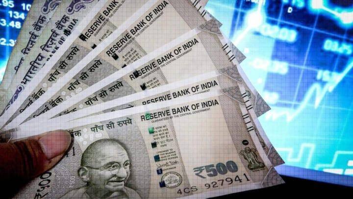 வரலாறு காணாத பெரும் சரிவு : ரூபாய் மதிப்பின் ‘விபத்து’! ₹90.58-க்கு வந்ததால் என்ன ஆகும்? முக்கியப் பொருட்கள் விலை உயரும் அபாயம்..!
