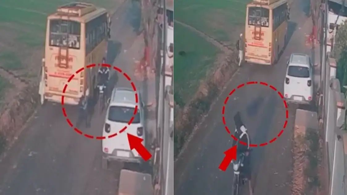 விபரீதம்: பள்ளிப் பேருந்தில் இருந்து இறங்கிய 7 வயதுச் சிறுவன் மீது மோட்டார் சைக்கிள் மோதி விபத்து! சிசிடிவி வீடியோவில் பதிவான அதிர்ச்சி காட்சி..!!