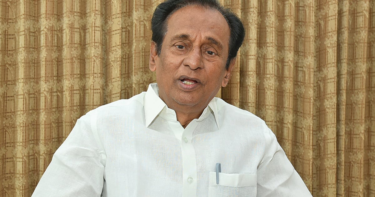 “விஜய் இன்னும் ஒரு நடிகர்தான்” – அதிமுக இடத்தை யாராலும் பிடிக்க முடியாது…. முன்னாள் அமைச்சர் செம்மலை அதிரடி….!!