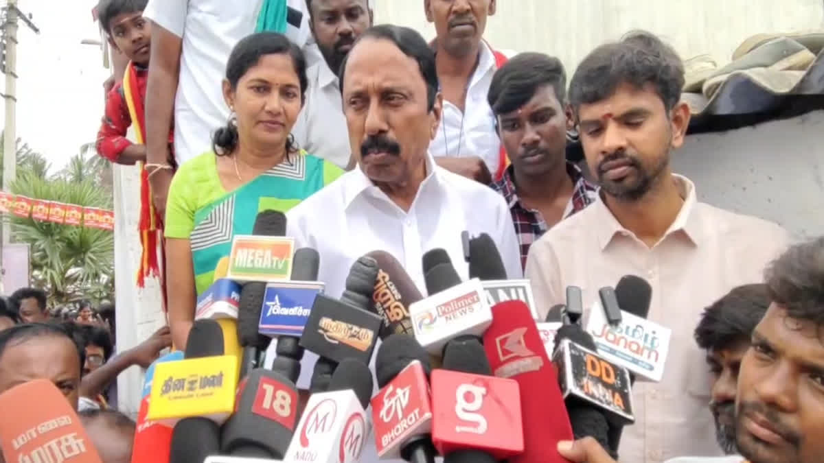 “விஜய்யை சிஎம்-ஆக ஏற்றால் மட்டுமே கூட்டணி! “விசிக தொண்டர்கள் த.வெ.க-விற்கு வருகிறார்கள்.. ஓபிஎஸ், டிடிவி குறித்து செங்கோட்டையன் பரபரப்பு பேட்டி..!!