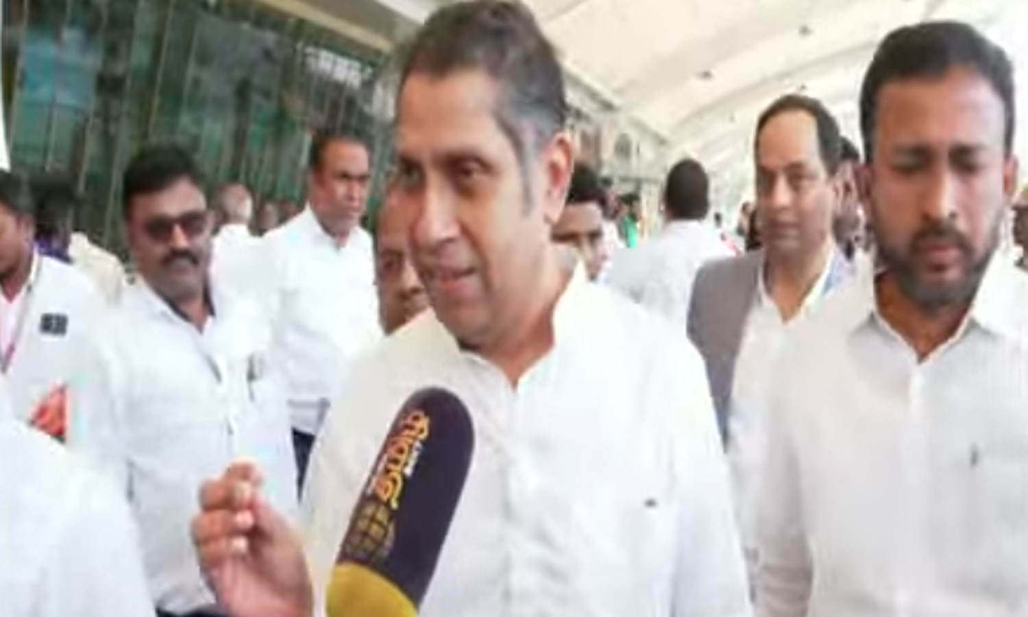 மாற்றுக் கருத்தே கிடையாது….  “ஆட்சியில் பங்கு… கூடுதல் சீட்” – திமுக கூட்டணிக்கு காங்கிரஸ் வைக்கும் Big Check….!!