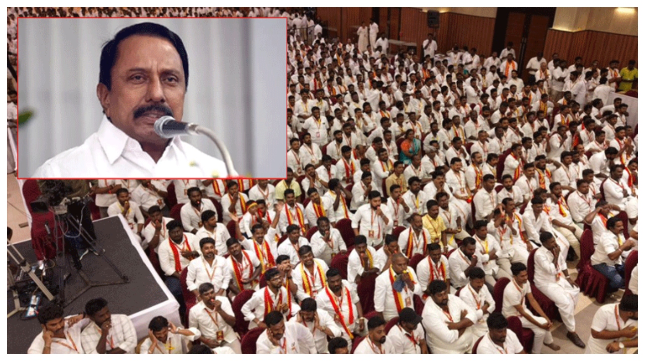 விசில் சின்னம், அதிரப் போகும் அரசியல் களம்… அதிமுக, திமுக ஓட்டுக்கள் விஜய்க்குதான்?…  வைரலாகும் செங்கோட்டையன் ஸ்பீச்…!!!