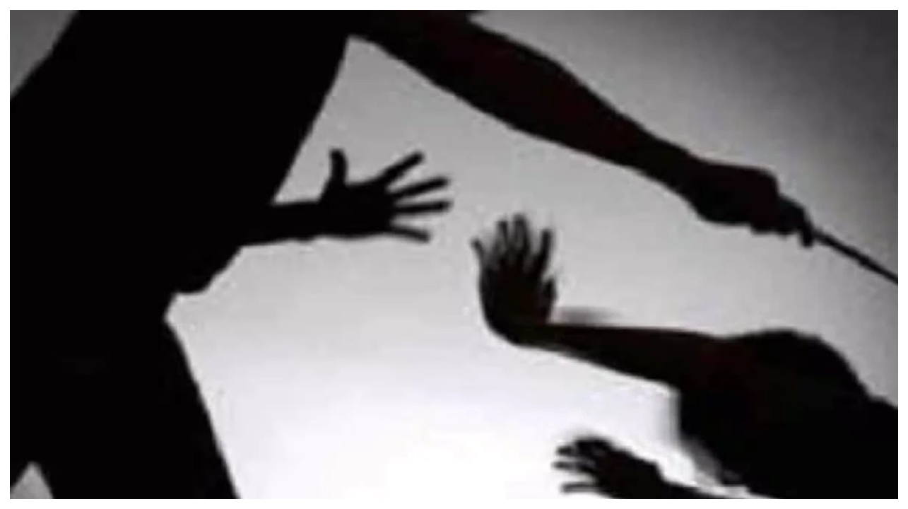 அப்பாவி மாணவருக்கு நேர்ந்த அவலம்… கல்லூரியில் நடந்தது ராகிங்கா? கொலையா?… பேராசிரியர் மீது பாய்ந்த வழக்கு… தமிழகத்தை அதிரவைக்கும் மாணவனின் மரணம்…!!!