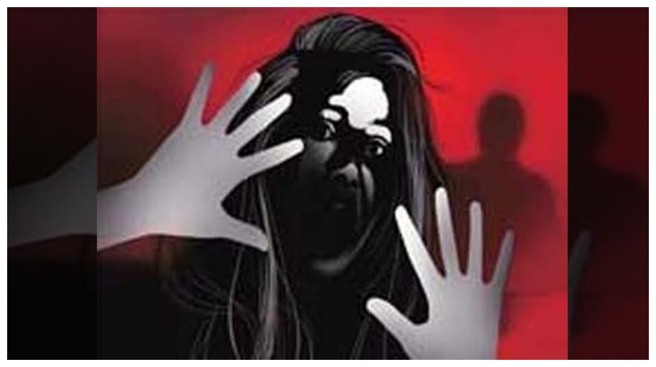 மாற்றுத்திறனாளி சிறுமிக்கு நேர்ந்த கொடூரம்… இரக்கமே இல்லையா?… பாதுகாப்பு எங்கே?… கூட்டுப் பாலியல் வன்கொடுமை… காமப்பேய்கள் அதிரடி கைது.. நடுங்க வைக்கும் பின்னணி…!!!