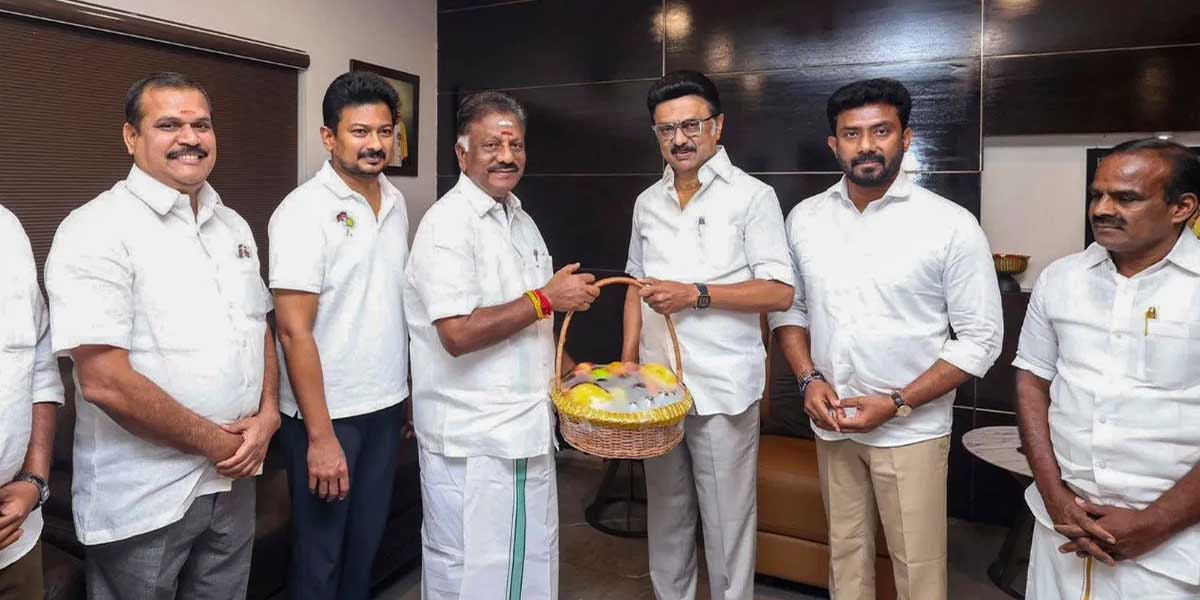 “ஸ்டாலின் ஆட்சிதான் கெத்து!” – உதயசூரியன் நிழலில் ஒதுங்கும் முன்னாள் முதல்வர் ஓபிஎஸ்.. திருமங்கலத்தில் அரங்கேறும் அரசியல் அதிரடி..!!