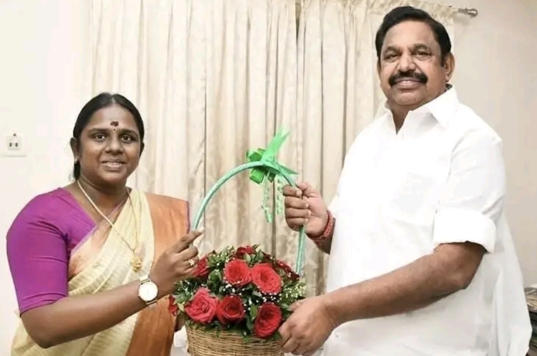 2026-ல் தென் தமிழகம் யாருக்கு….? பசுமை வழிச்சாலையில் நடந்த ‘மாஸ்’ மீட்டிங்…. அதிமுக பக்கம் சாய்ந்த தேவேந்திர குல வாக்குகள்….!!