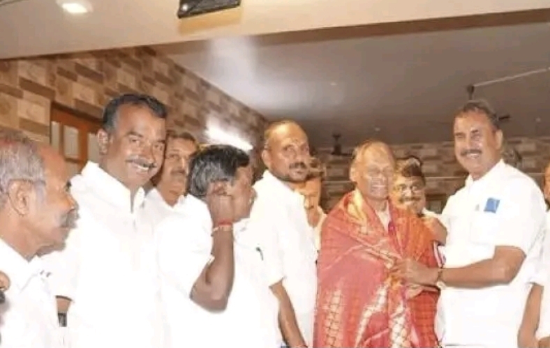திமுக-வுக்கு விழுந்த பலத்த அடி…. கட்சி தாவிய முக்கிய புள்ளி…. அதிமுக-வின் ‘மெகா பிளான்’ சக்சஸா….?