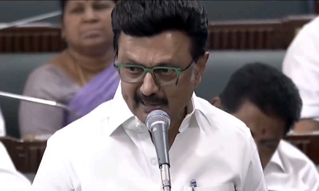 “இரவோடு இரவாகக் கைது செய்திங்க” அதிமுகவின் பழைய அராஜகத்தை லிஸ்ட் போட்ட ஸ்டாலின்…. சட்டசபையில் பரபரப்பு….!!