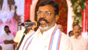 “தம்பிகளே.. விசிலடிக்கிறதுக்கு முன்னாடி இத யோசிங்க” உங்க கண்ணீரைத் துடைக்க அந்த ஹீரோ வருவாரா….? திருமா கேட்ட அந்த ‘நச்’ கேள்வி….!!
