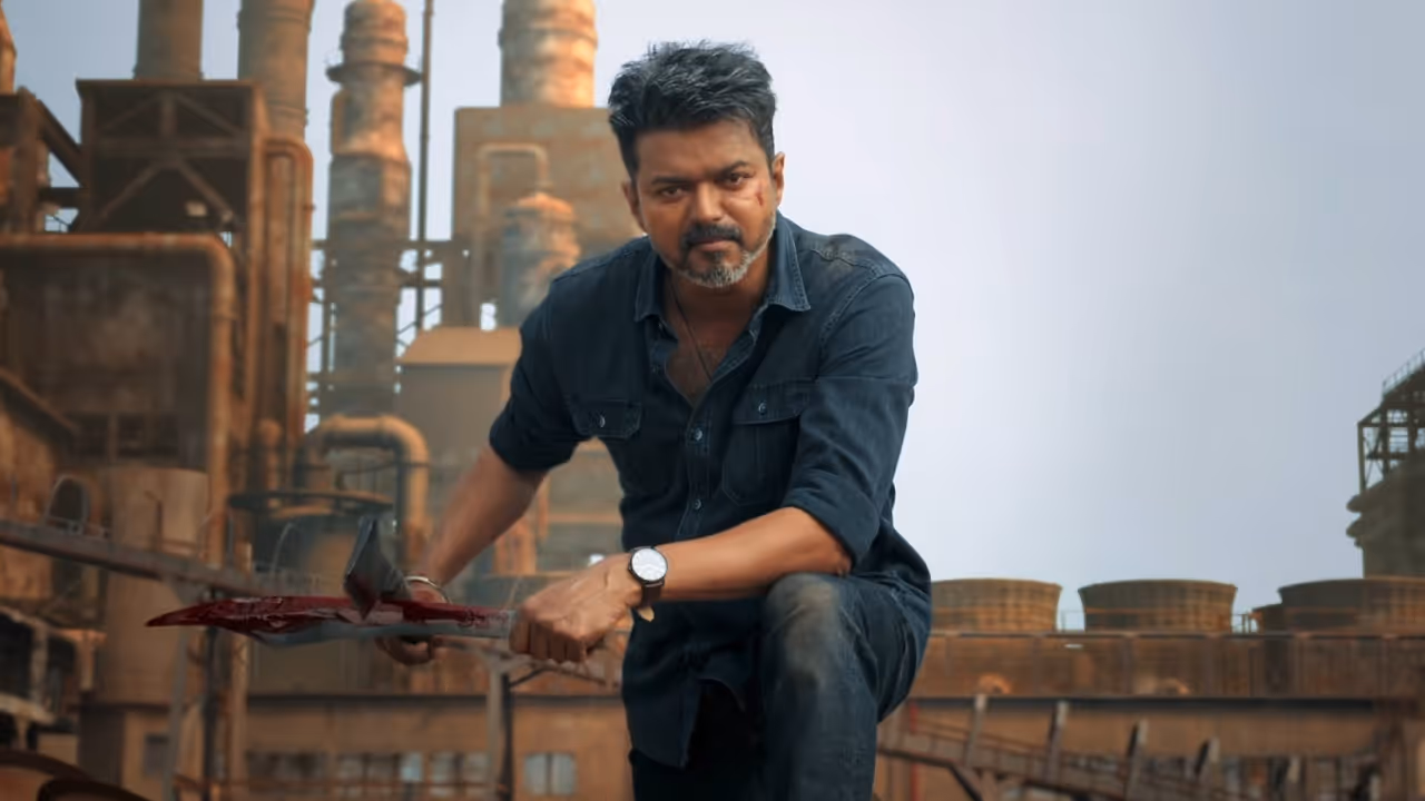 “திரும்பிப் போற ஐடியாவே இல்ல, I am coming!”…அரசியல் களத்தைத் தெறிக்கவிடும் ‘ஜனநாயகன்’ ட்ரெய்லர்: தளபதியின் அனல் பறக்கும் டயலாக்குகள்..!!