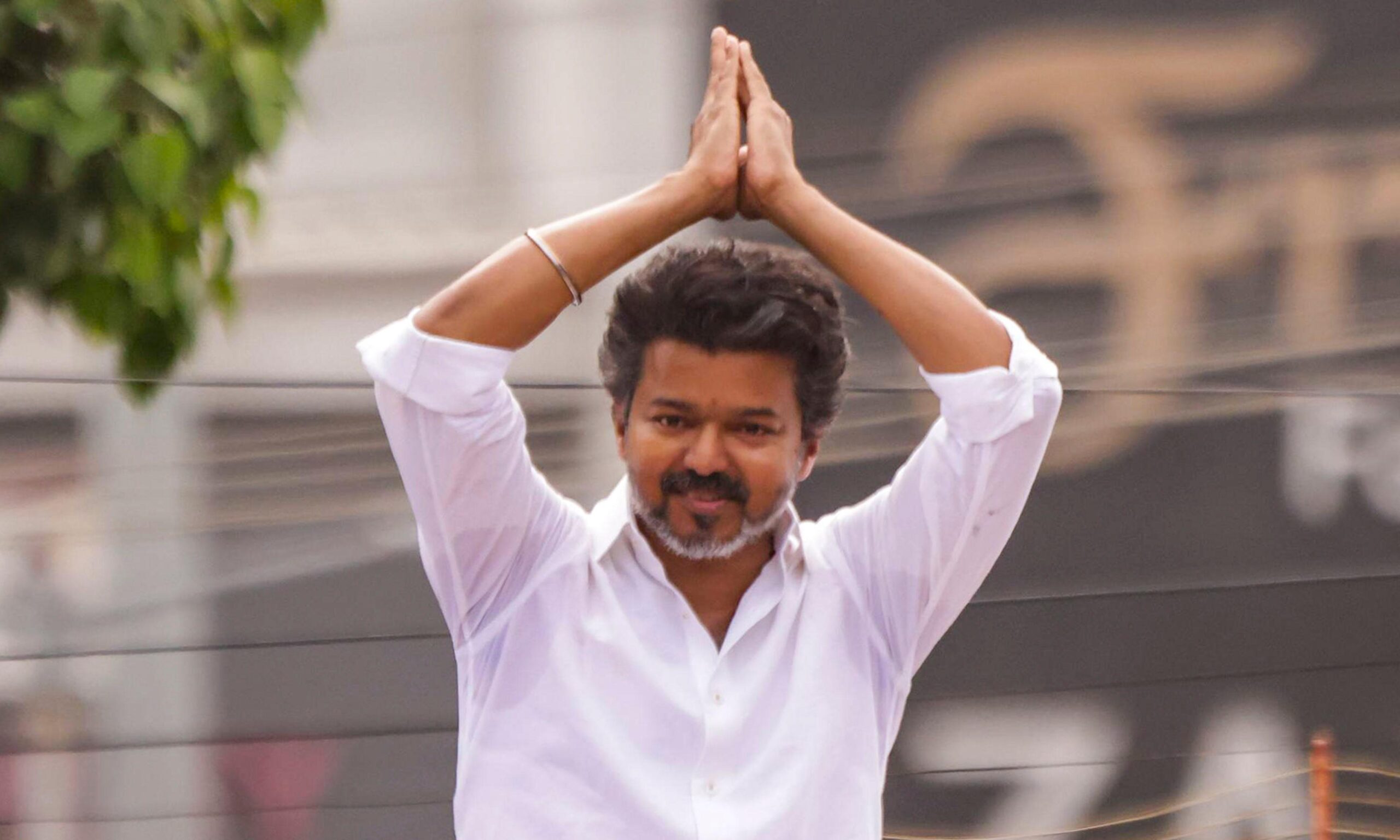 விஜய் திட்டத்தில் சிக்கல்…. திடீரென ரத்தான வேலூர் கூட்டம்…. தவெக தொண்டர்கள் கடும் அதிர்ச்சி….!!