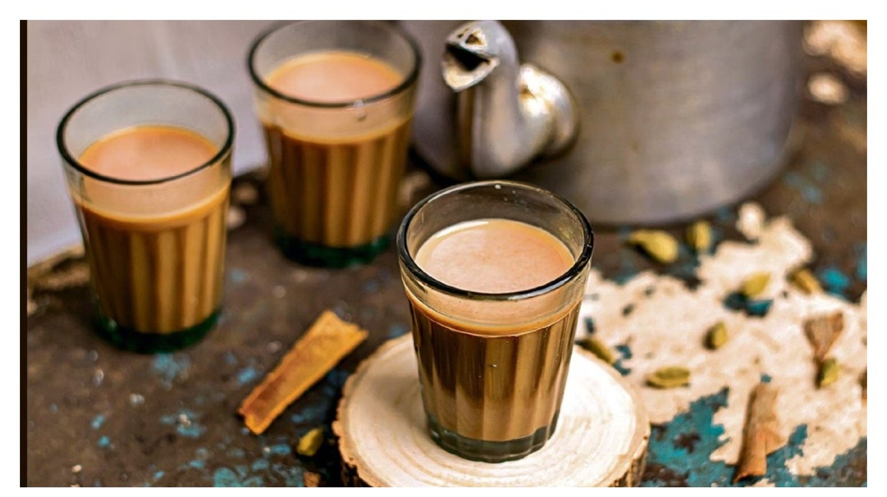 டீ பிரியர்களுக்கு ஜாக்பாட்: 10 ரூபாய் டீ வெறும் 1 ரூபாய்க்கு – எங்க கிடைக்குது தெரியுமா?… 3 நாட்களுக்கு மட்டும் தான் இந்த ஆஃபர்…!!!