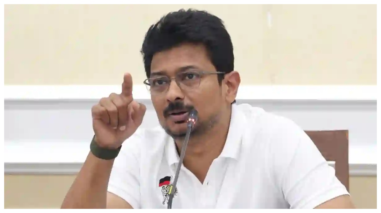 “பாஜக-வின் முரட்டு அடிமை இபிஎஸ்.. “அதிமுக-வின் 10 தோல்விகளைப் பட்டியலிட்ட உதயநிதி.. ‘மீண்டும் திமுக தான்’ – அடித்துச் சொல்லும் காரணம் என்ன?