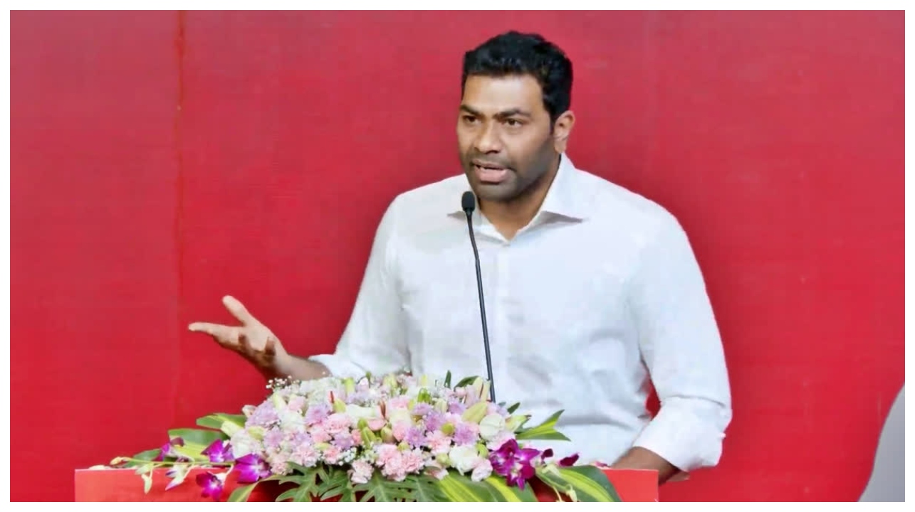 அதிமுகவின் கோட்டையில் விஜய்?… 2026-ல் நடக்கப்போகும் அந்த ஒரு மாற்றம்… ஆதவ் அர்ஜுனாவின் பகீர் கிளப்பும் கருத்து…!!!