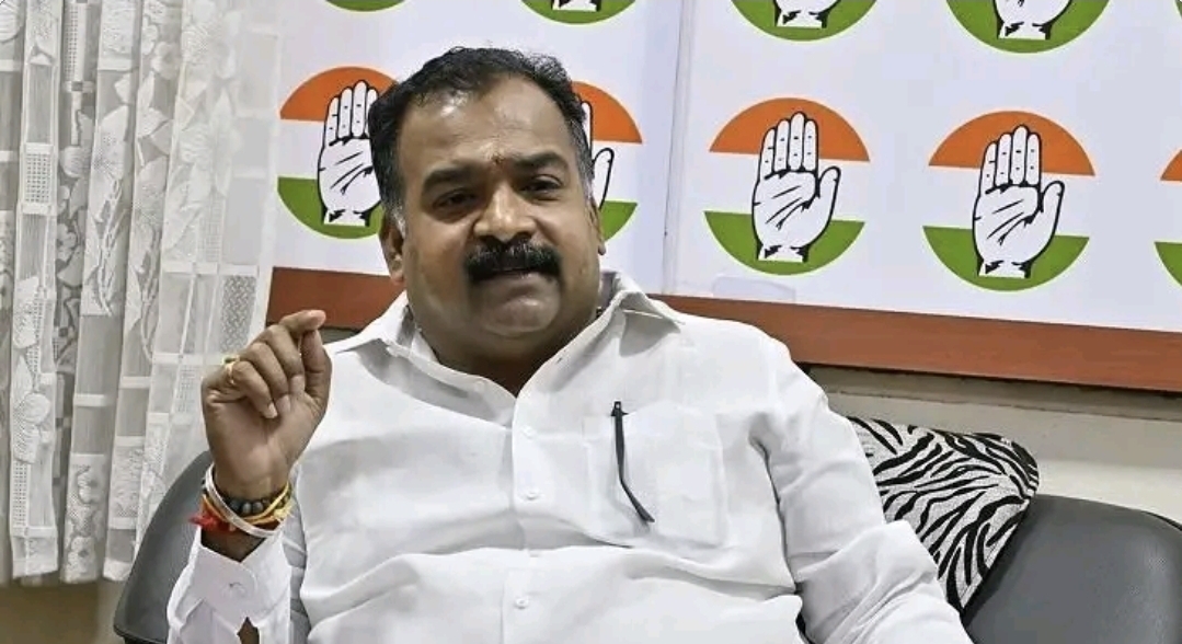 “8% வச்சிருக்கவங்க எங்களுக்குத் தலைமையா?” – திமுகவை வெளுத்து வாங்கிய மாணிக்கம் தாகூர்…. புதுச்சேரியில் உடைகிறதா கூட்டணி….?