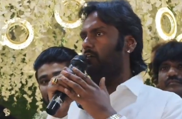 “இன்னும் கொஞ்ச நாள்தான்…. கேப்டன் மனைவி அதிரடி முடிவை எடுப்பாங்க” – விஜய பிரபாகரன் கொடுத்த கூட்டணி ‘க்ளூ’….!!
