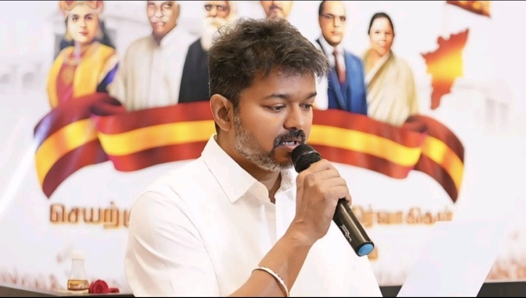 “சீட் கிடைக்கலையா? வருத்தப்படாதீங்க” வேட்பாளர் பட்டியல் பற்றி விஜய் கொடுத்த அட்வைஸ்….!!