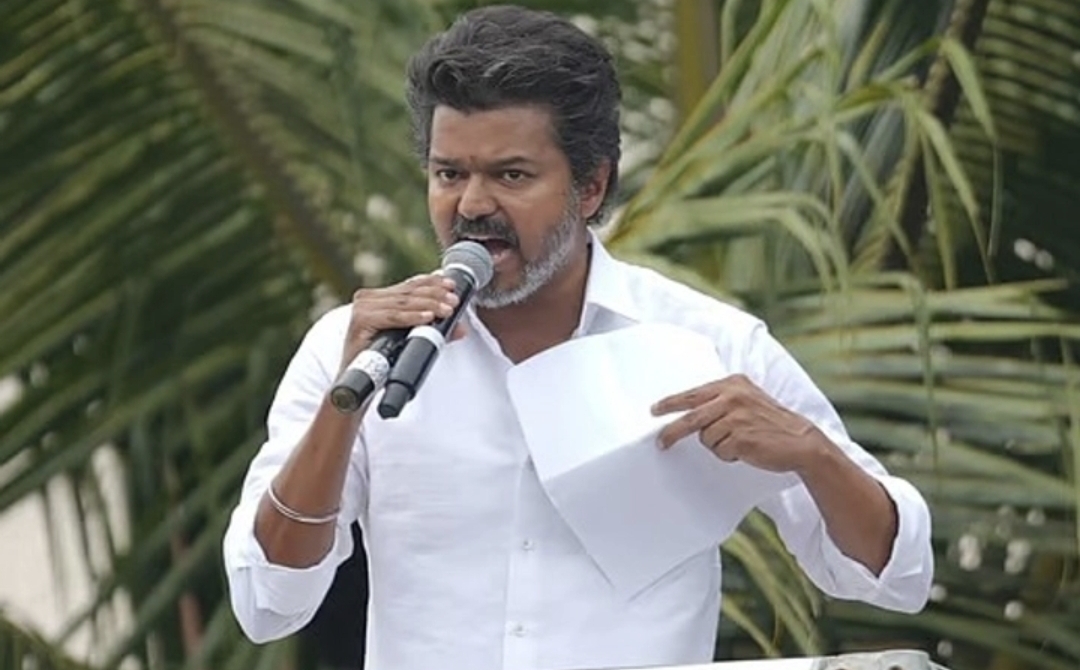 தவெக-வின் ‘வேலூர் வேட்டை’: விஜய் என்ட்ரிக்கு ரூட் கிளியர்…. 25,000 பேருக்கு அனுமதி….?
