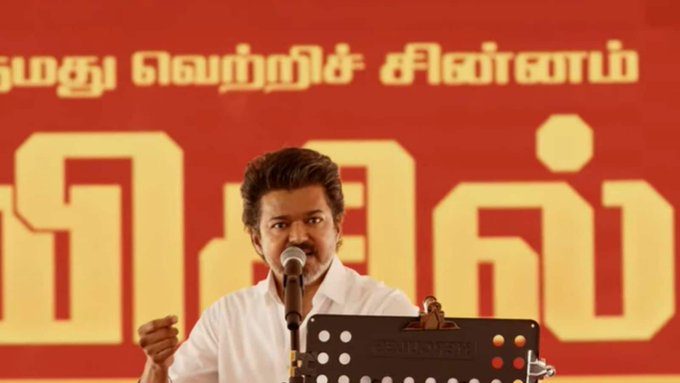 “அரசுப் பள்ளியில் மினி ஹைடெக் வசதிகள்!” – மாணவர்களுக்கு விஜய் கொடுத்த மெகா வாக்குறுதி.. தவெக ஆட்சியின் டாப் 5 திட்டங்கள் இதோ..!!