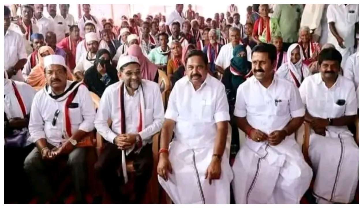 திமுக கோட்டையில் ஓட்டை? எடப்பாடி பழனிசாமியைத் தேடி வந்து இணைந்த 200 இஸ்லாமியர்கள்.. தஞ்சையில் பரபரப்பு..!!