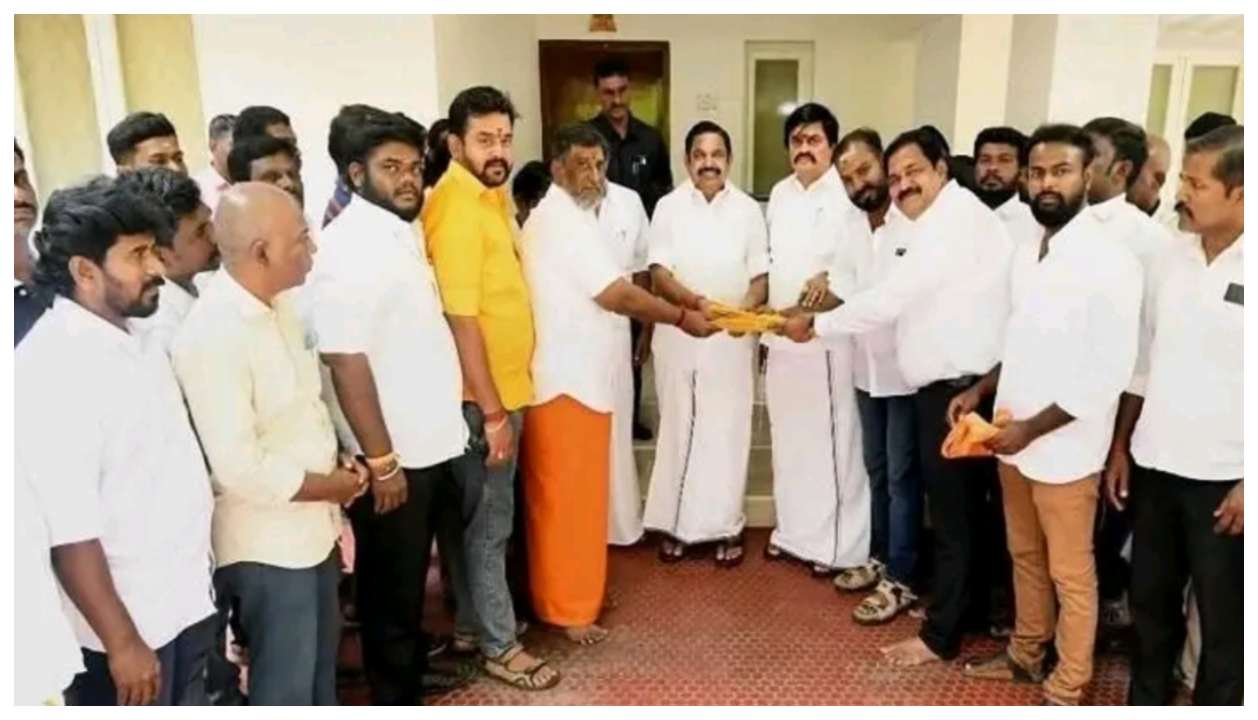 அதிமுக கூடாரத்திற்கு வரும் புதிய பலம்.. இபிஎஸ்ஸை நேரில் சந்தித்த முக்கிய தலைவர்.. கூட்டணியில் இணைந்த மற்றொரு கட்சி.. ஆச்சரியத்தில் ஓபிஎஸ் தரப்பு..!!