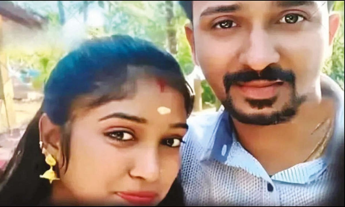 ​”பிரஷ் பண்ணிட்டு வந்து கிஸ் பண்ணு!” மனைவிய துண்டு துண்டா வெட்டிய கணவன்…. குழந்தை கண் முன் நடந்த கொடூரம்….!!