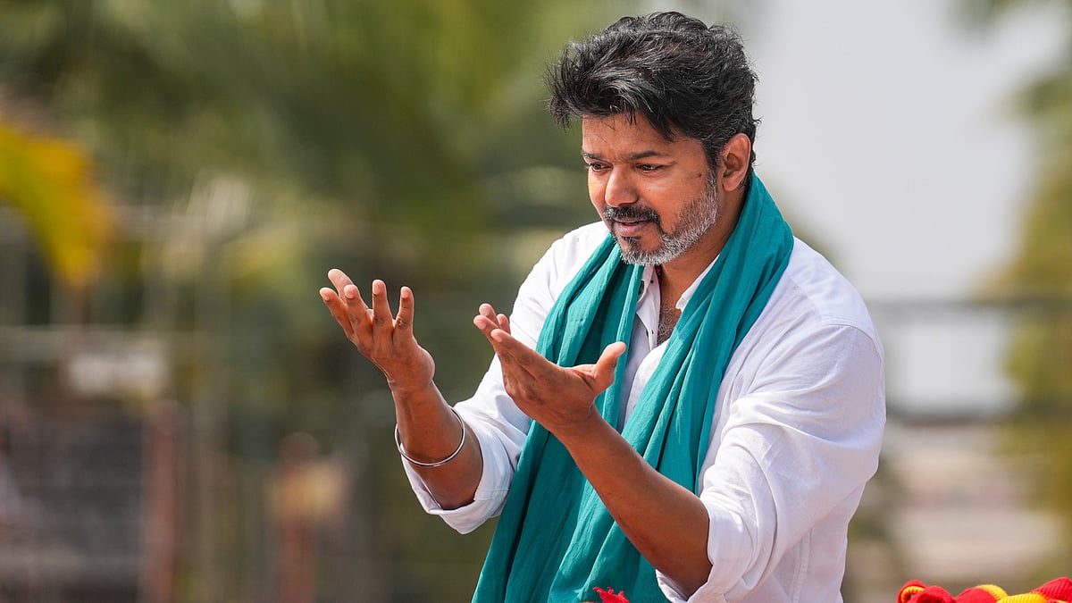 “ஒரே முகம்… 234 தொகுதிகள்!” திமுக-வை வீழ்த்தப்போவது தவெக தான்.. தமிழ்நாட்டில் மிகப்பெரிய மாற்றத்திற்குத் தயாராகும் விஜய்?