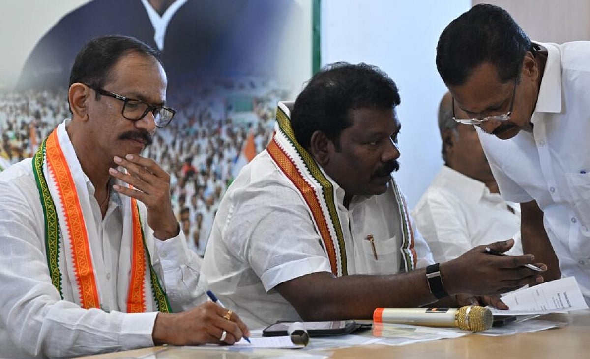 திமுக-வா? தவெக-வா? காங்கிரஸை ஆட்டிப்படைக்கும் விஜய் ஆஃபர்.. “70 தொகுதிகள் + மந்திரி பதவி” – அதிர வைக்கும் பின்னணி..!!