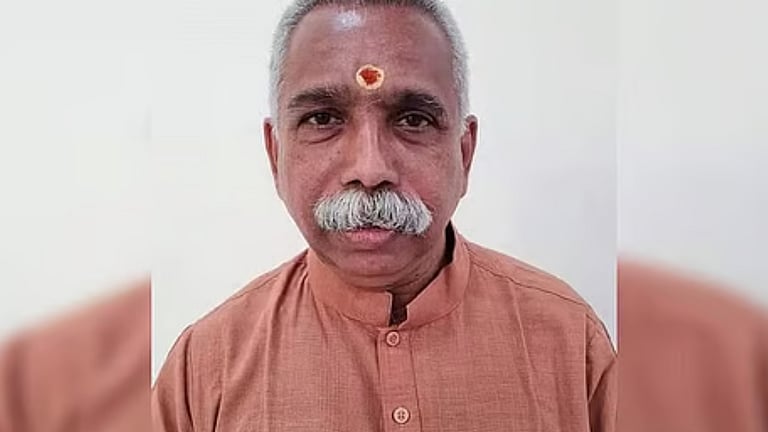 FLASH: தமிழக பாஜகவில் இருந்து நீக்கப்பட்ட கேசவ விநாயகத்துக்கு RSS-ல் உயரிய பொறுப்பு… அதிகாரப்பூர்வ அறிவிப்பு..!!