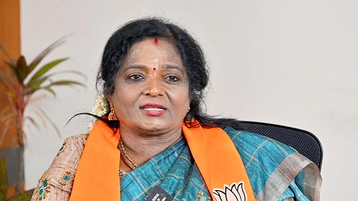 “விஜய் கேட்டது நியாயமான கேள்விதான்!” – திமுக-வை கிழித்தெறிந்த தமிழிசை.. தளபதிக்கு கொடுத்த அந்த ‘பகீர்’ அட்வைஸ்..!!