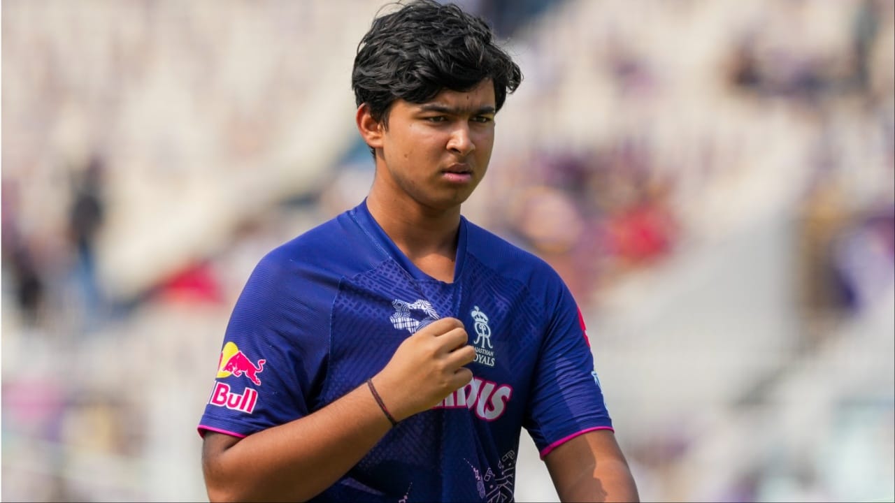“எல்லாம் அந்த நீல நிற ஜெர்சிக்காக தான்!” – 15 வயதிலேயே இந்திய அணியில் நுழைய வைபவ் சூரியவன்ஷி எடுத்த விபரீத முடிவு..!!
