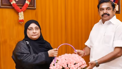 “இனி அதிமுகவில் இருக்க முடியாது!” எடப்பாடிக்கு அனுப்பிய உருக்கமான கடிதம்.. திமுகவில் தஞ்சம் புகும் முன்னாள் பெண் அமைச்சர்.. பின்னணியில் இருக்கும் பகீர் காரணங்கள்..!!