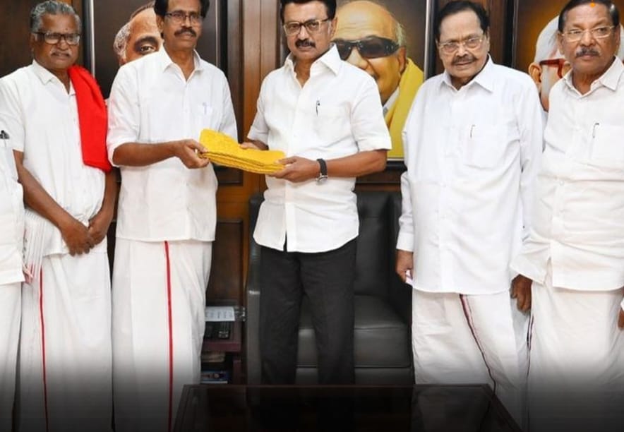Breaking: ஒரு வழியா பேச்சுவார்த்தை முடிஞ்சுட்டு..! திமுக கூட்டணியில் இந்திய கம்யூனிஸ்ட் கட்சிக்கு 5 தொகுதிகள் ஒதுக்கீடு… முடிவுக்கு வந்த இழுபறி..!!!