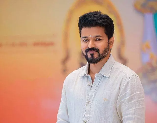 “சர்ச்சைகளுக்கு மத்தியில் களமிறங்கிய விஜய்!”… நாளை பிரம்மாண்ட திருவிழா… மகளிருக்கு காத்திருக்கும் ஸ்பெஷல் வாக்குறுதிகள்…!!!
