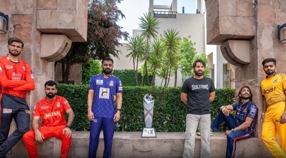 இது என்னடா PSL-க்கு வந்த சோதனை… இனி கதவை பூட்டி வச்சு கிட்ட தான் கிரிக்கெட் ஆட்டம்…! பார்வையாளர்களுக்கு நோ அனுமதி… பாக். கிரிக்கெட் வாரியம் பரபரப்பு அறிவிப்பு…!!!