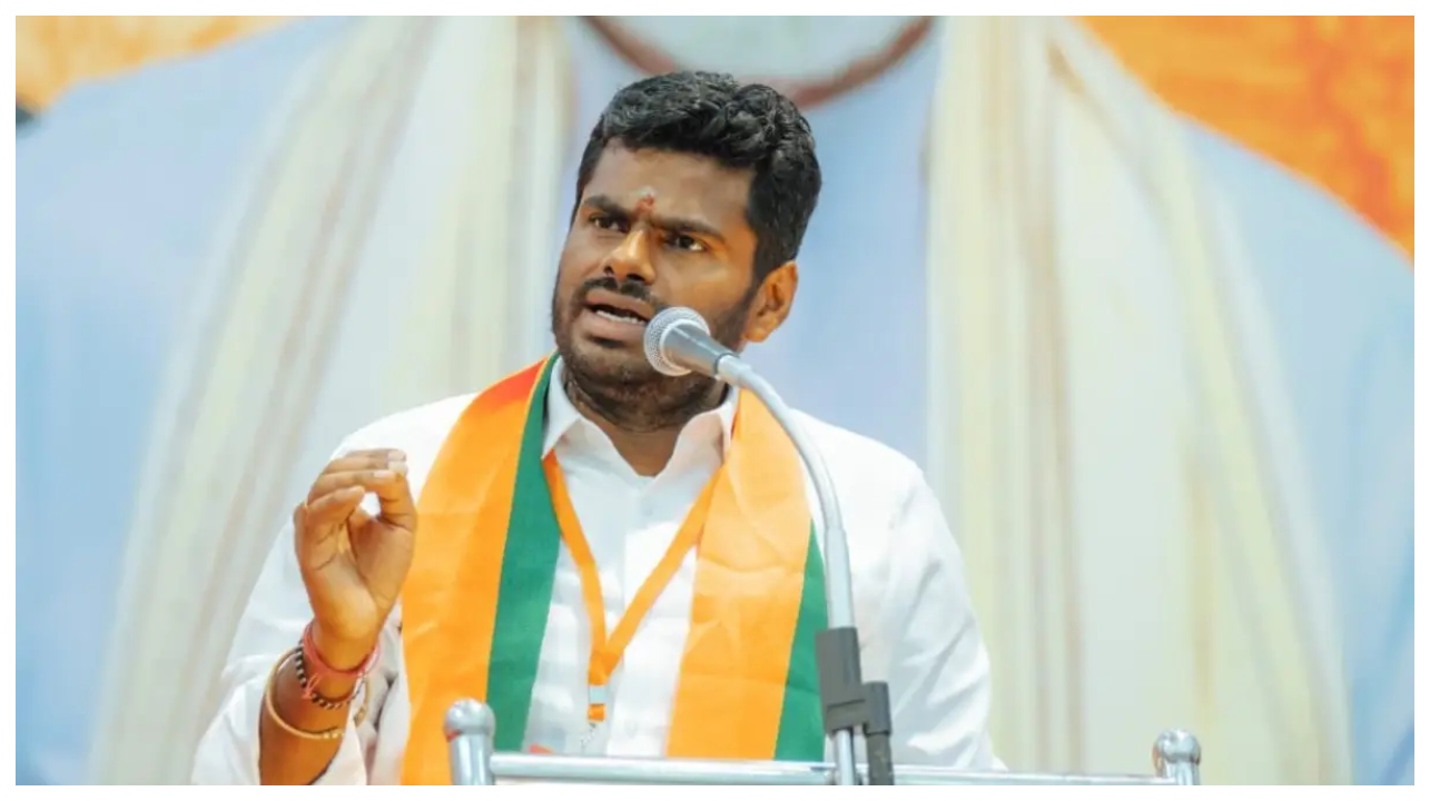 “அப்ப மௌனம், இப்ப போராட்டமா?” – எதிர்க்கட்சிகளின் இரட்டை வேடத்தை தோலுரித்த அண்ணாமலையின் விமர்சனங்கள்…!!!