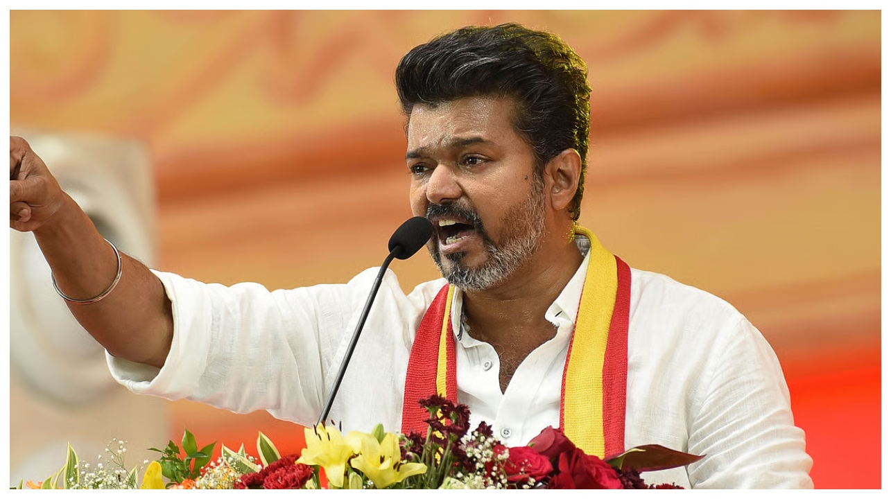 நீட் முதல் சிலிண்டர் வரை, வாக்குறுதிகள் என்னவானது… விஜய் கேட்ட கேள்வியால்… ஆடிப் போன அறிவாலயம்…!!!