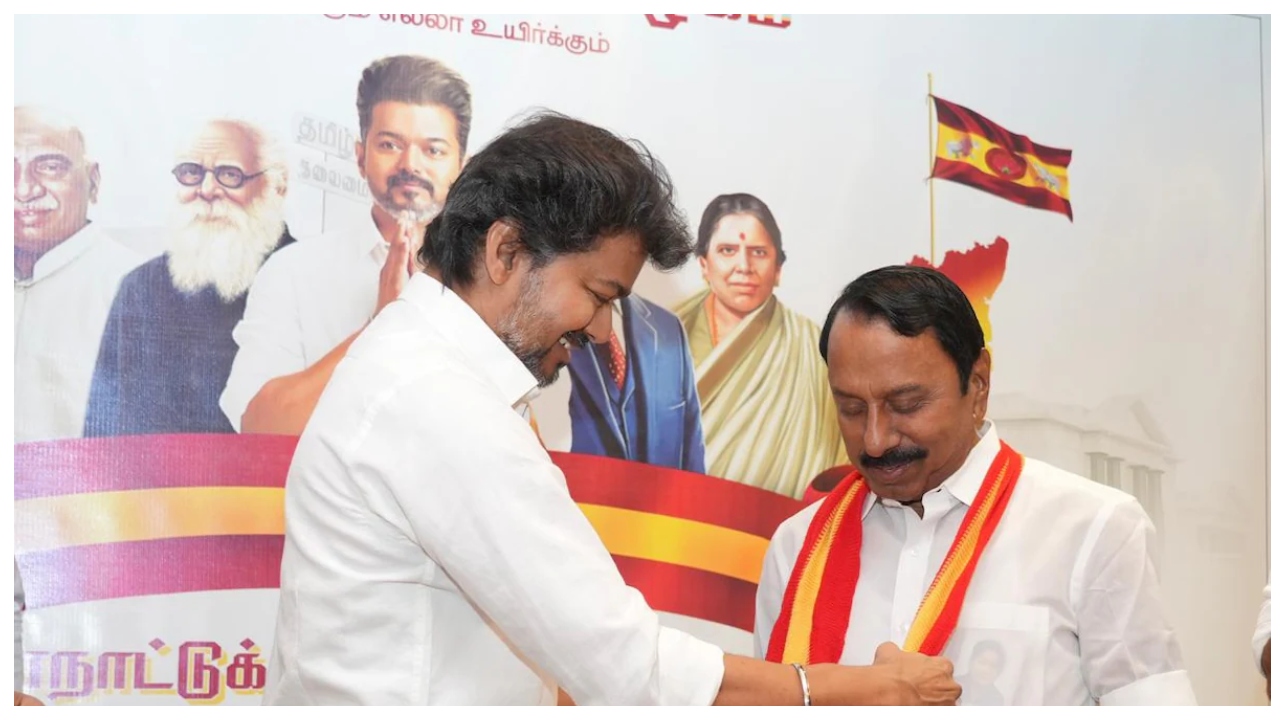“துணை முதலமைச்சர் பதவிக்கு வேலையே இல்லை”… விஜய் முதலமைச்சர் ஆவது உறுதி?… செங்கோட்டையன் கொடுத்த ஷாக் அப்டேட்…!!!