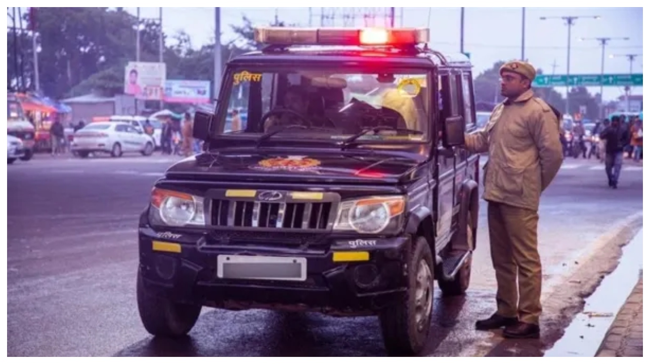 அதிர்ச்சி… சக பெண் டாக்டரின் அந்தரங்க வீடியோக்களை ரகசியமாகப் படம் பிடித்த டாக்டர்… 25 லட்சம் கேட்டு மிரட்டிய பகீர் பின்னணி…!!!