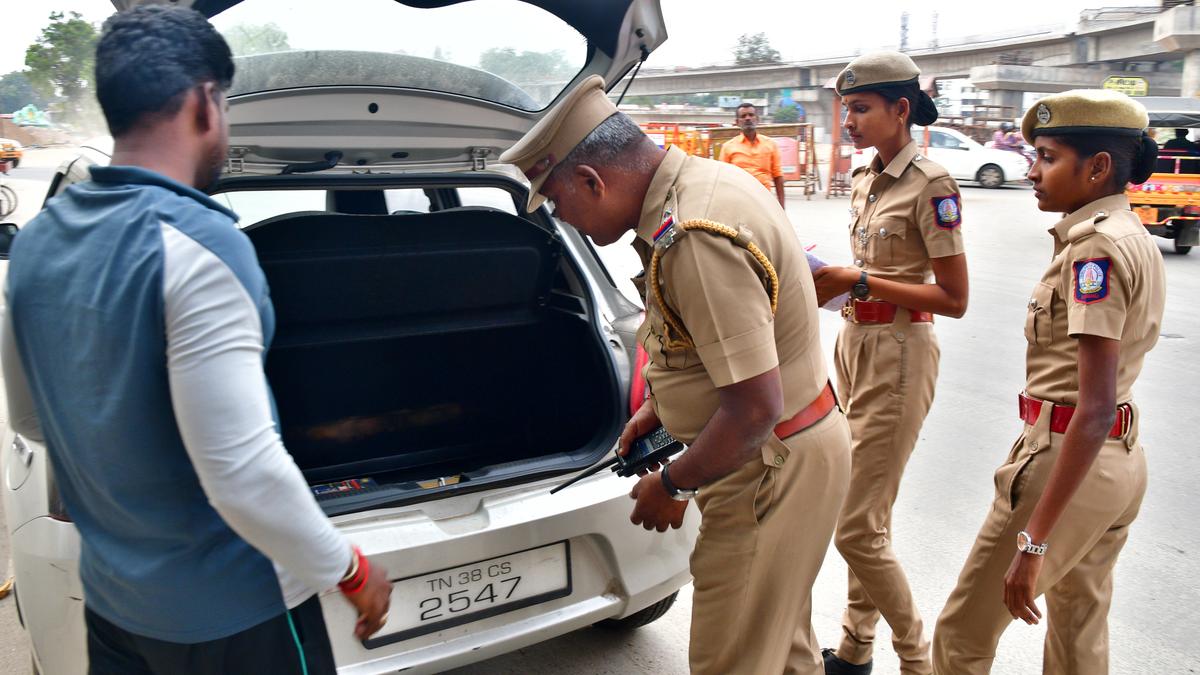 “நிறுத்தாதீங்க.. சோதனையை அதிகப்படுத்துங்க!” தமிழகத்தில் 75 கோடியைத் தாண்டிய பறிமுதல்.. தேர்தல் ஆணையம் அதிரடி ஆக்சன்..!!!