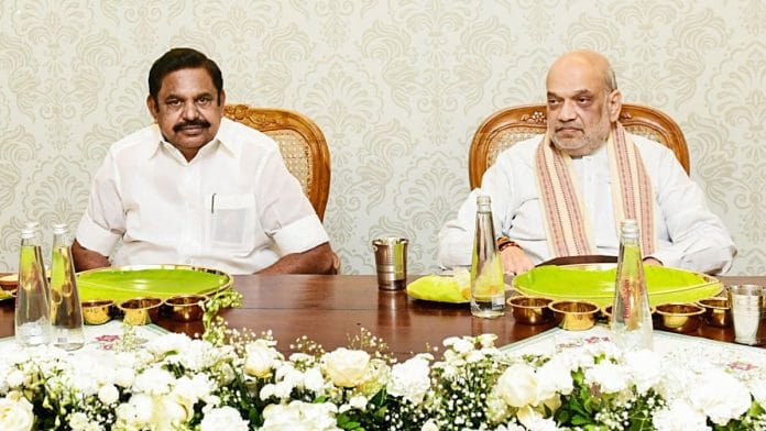 “கூட்டணி உடையுதா?” அவசர அவசரமாக டெல்லி கிளம்பிய எடப்பாடியார்…. பரபரப்பான 2026 தேர்தல் களம்….!!