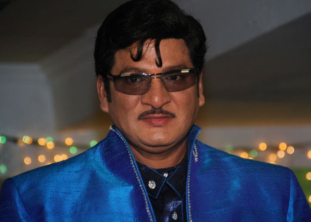 “எம்ஜிஆரை இப்படி பேசுவதா?”… மேடையிலேயே இழிவுப்படுத்தி பேசிய பிரபல நடிகர்… கொந்தளிக்கும் ரசிகர்கள்.. வைரலாகும் வீடியோ..!!