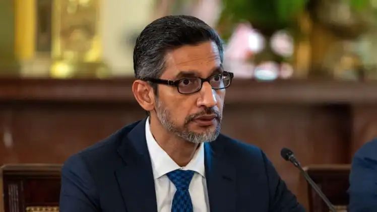 உலகிலேயே அதிக சம்பளம் வாங்கும் CEO…! தமிழகத்தை சேர்ந்த சுந்தர் பிச்சைக்கு அடித்த ஜாக்பாட்… இனி ரூ.6,361 கோடி…!!