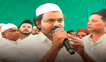 தனித்துப்போட்டி.. யாருடனும் சமரசம் இல்லை.. பாஜக கூட்டணியில் சேருவதாக வந்த தகவலுக்கு முற்றுப்புள்ளி வைத்த விஜய்.. மாமல்லபுரத்தில் அதிரடி பேச்சு.. அதிரும் தமிழக அரசியல்..!!