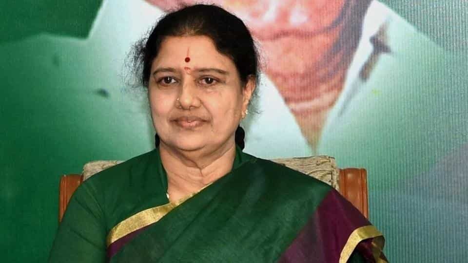 மீண்டும் அதிரடி! “நான் பெங்களூரு போனதால்தான் இவ்வளவு ஆட்டம்!”.. 50 வாக்குறுதி கூட நிறைவேற்றல.. திமுக அரசை சரமாரியாக வறுத்தெடுத்த சசிகலா..!!