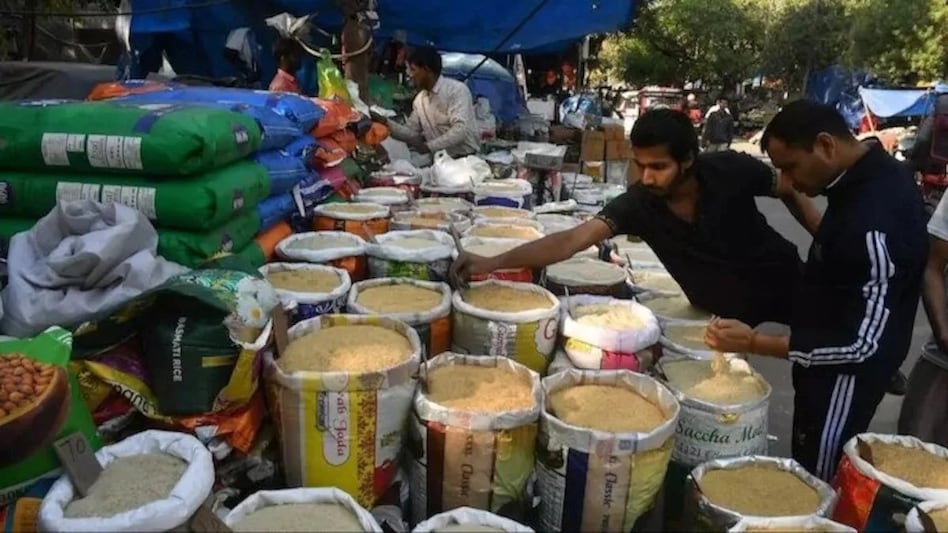 போர்க்களத்தில் ஏவுகணைகள்.. வீட்டுக்குள் விலைவாசி உயர்வு.. 40 நாட்களைத் தாண்டினால் அவ்வளவுதான்.. பொருளாதார வல்லுநர்கள் கணித்த மோசமான நிலவரம்.. உலகை உலுக்கும் பணவீக்கம்..!!